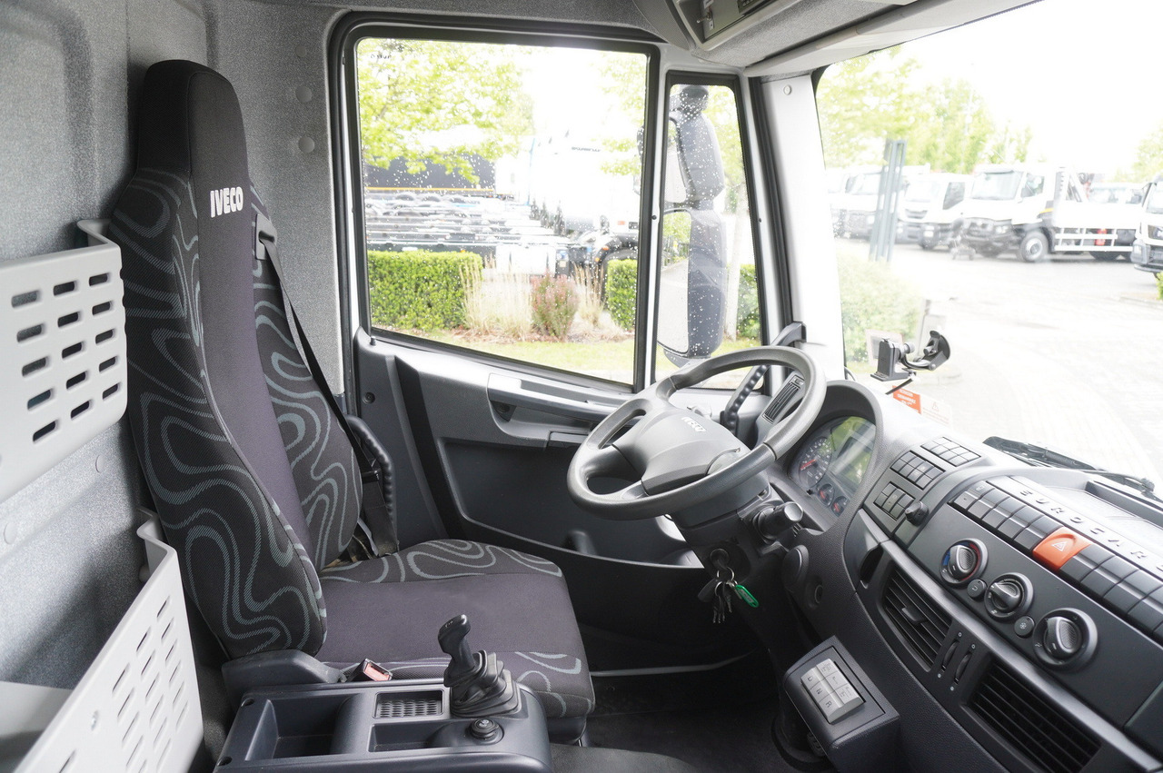 Tow truck IVECO Eurocargo 150 E25 / 90 tho. km !!! / Tow truck: picture 28
