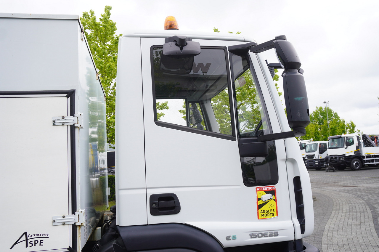 Tow truck IVECO Eurocargo 150 E25 / 90 tho. km !!! / Tow truck: picture 18