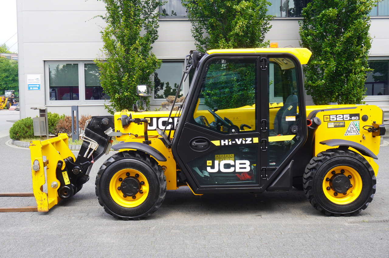 JCB 525-60T5 / 2022 / 860 MTH! / 2.5 T / Reach 6 m / joystick - Telescopic wheel loader: picture 3 JCB 525-60T5 / 2022 / 860 MTH! / 2.5 T / Reach 6 m / joystick - Telescopic wheel loader: picture 3