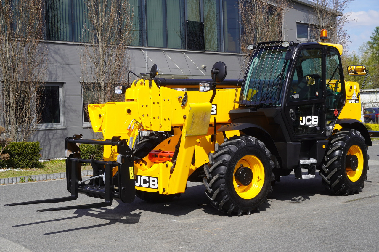 JCB 540-170 Telescopic Loader / 17m / joystick - Wheel loader: picture 3 JCB 540-170 Telescopic Loader / 17m / joystick - Wheel loader: picture 3