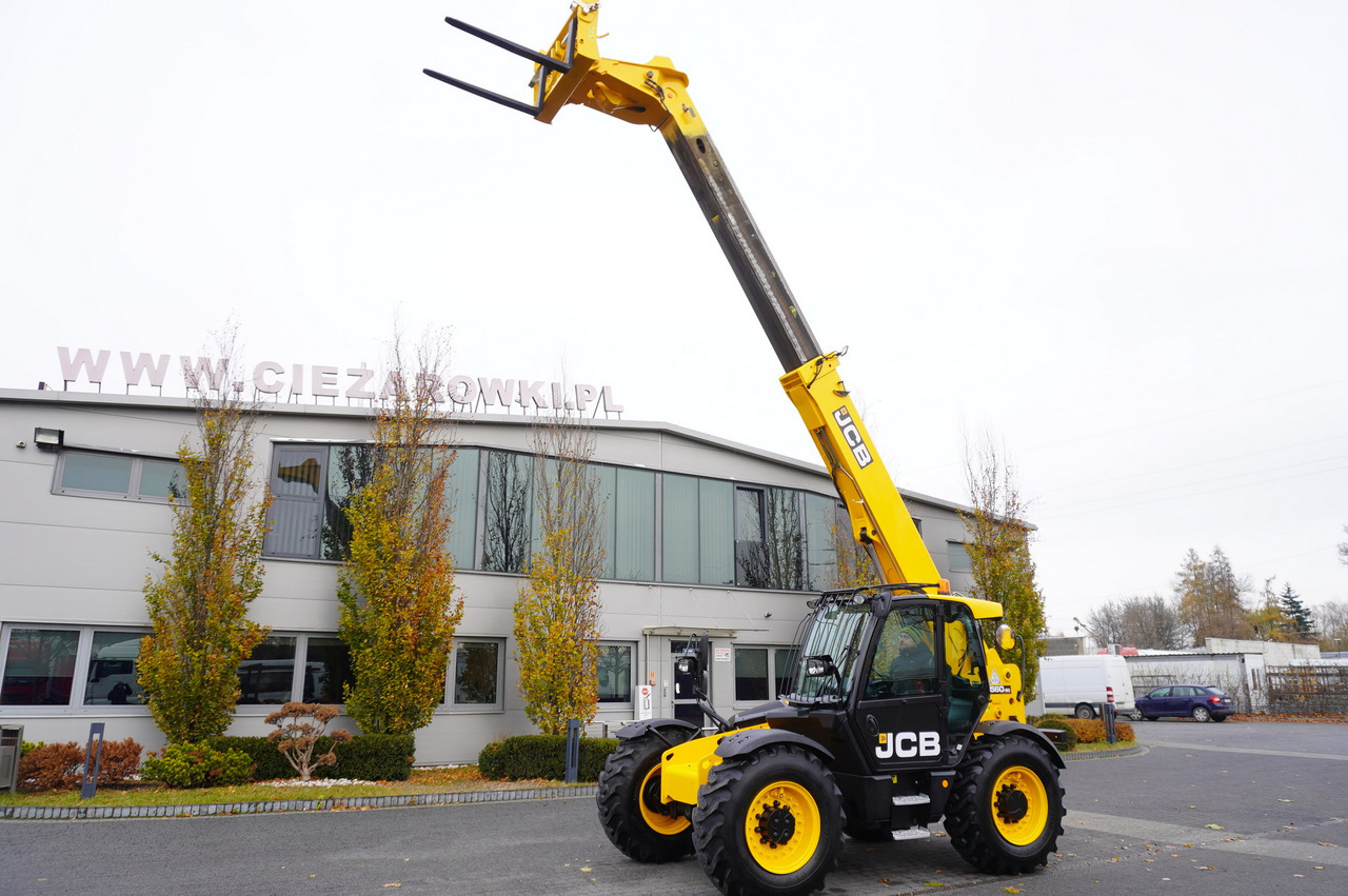 JCB 560-80 / 6 ton lifting capacity / power 146 HP - Wheel loader: picture 2 JCB 560-80 / 6 ton lifting capacity / power 146 HP - Wheel loader: picture 2