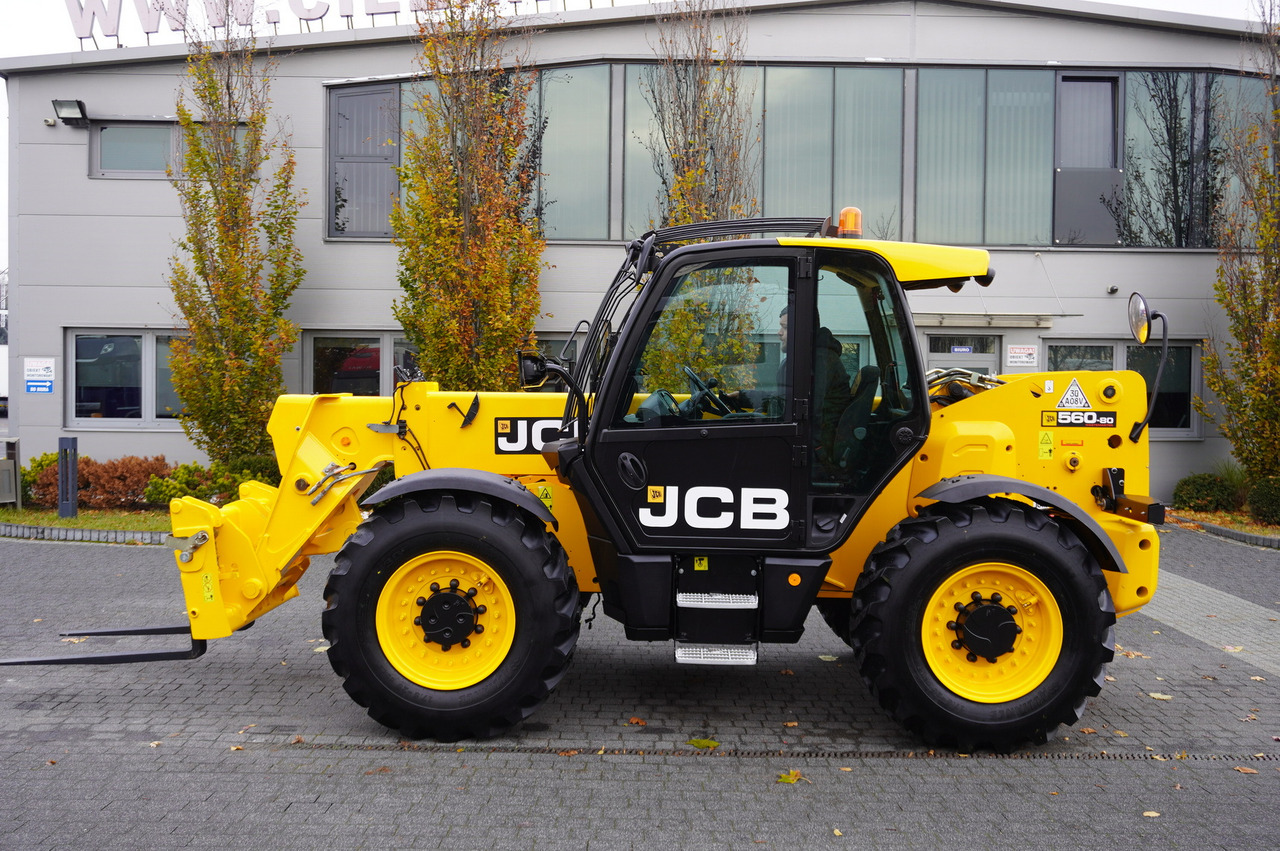 Lease a JCB 560-80 / 6 ton lifting capacity / power 146 HP JCB 560-80 / 6 ton lifting capacity / power 146 HP: picture 12