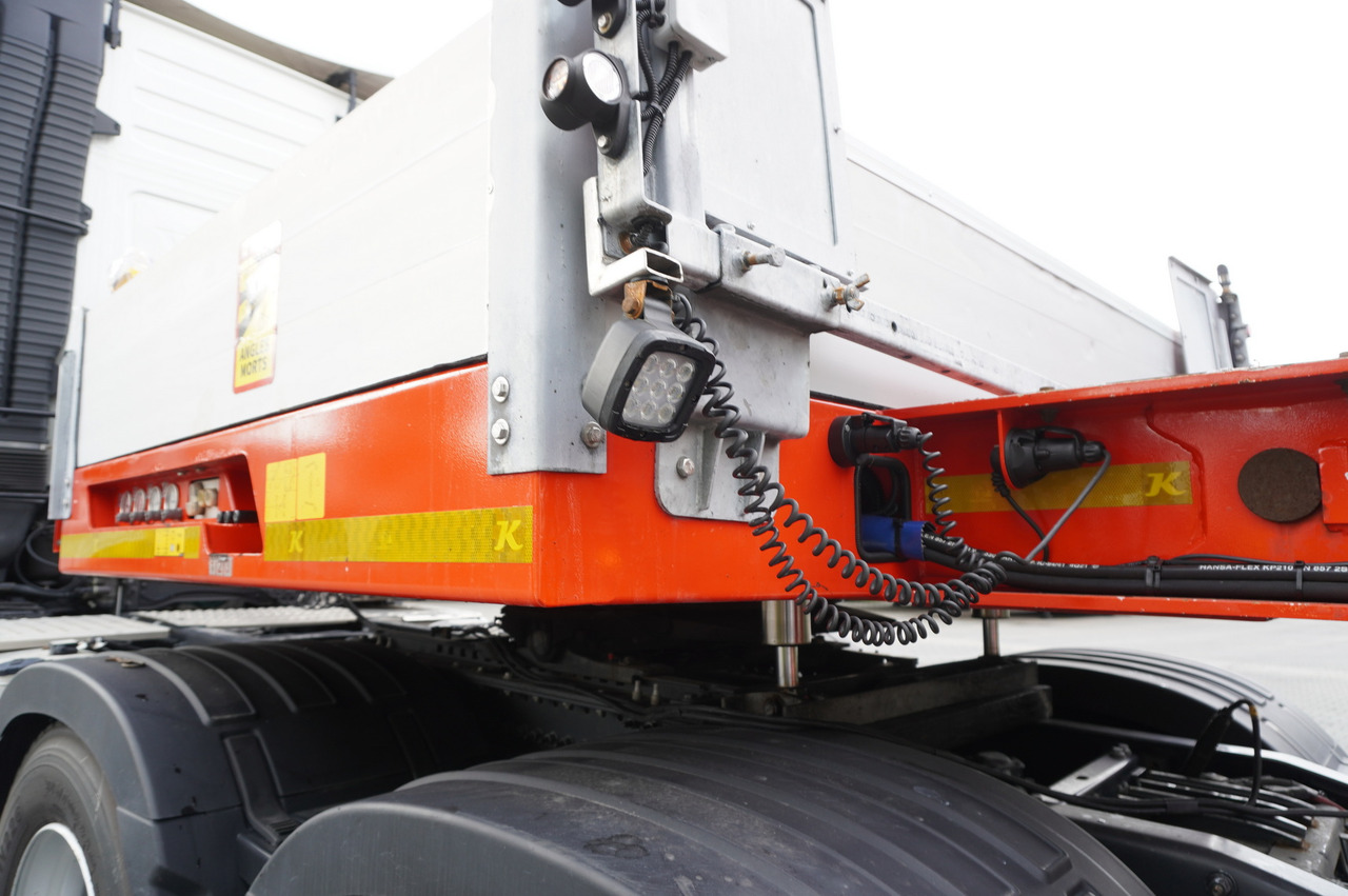 Low loader semi-trailer KÄSSBOHRER LB2 TIEF-BETT low loader semi-trailer / 16.5 m / Extendable semi-trailer / steered axles / 2 units: picture 35 Low loader semi-trailer KÄSSBOHRER LB2 TIEF-BETT low loader semi-trailer / 16.5 m / Extendable semi-trailer / steered axles / 2 units: picture 35