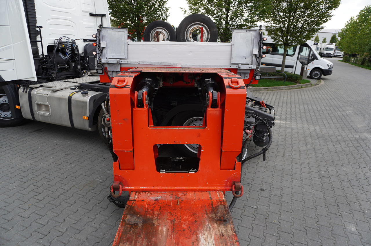 Low loader semi-trailer KÄSSBOHRER LB2 TIEF-BETT low loader semi-trailer / 16.5 m / Extendable semi-trailer / steered axles / 2 units: picture 26 Low loader semi-trailer KÄSSBOHRER LB2 TIEF-BETT low loader semi-trailer / 16.5 m / Extendable semi-trailer / steered axles / 2 units: picture 26