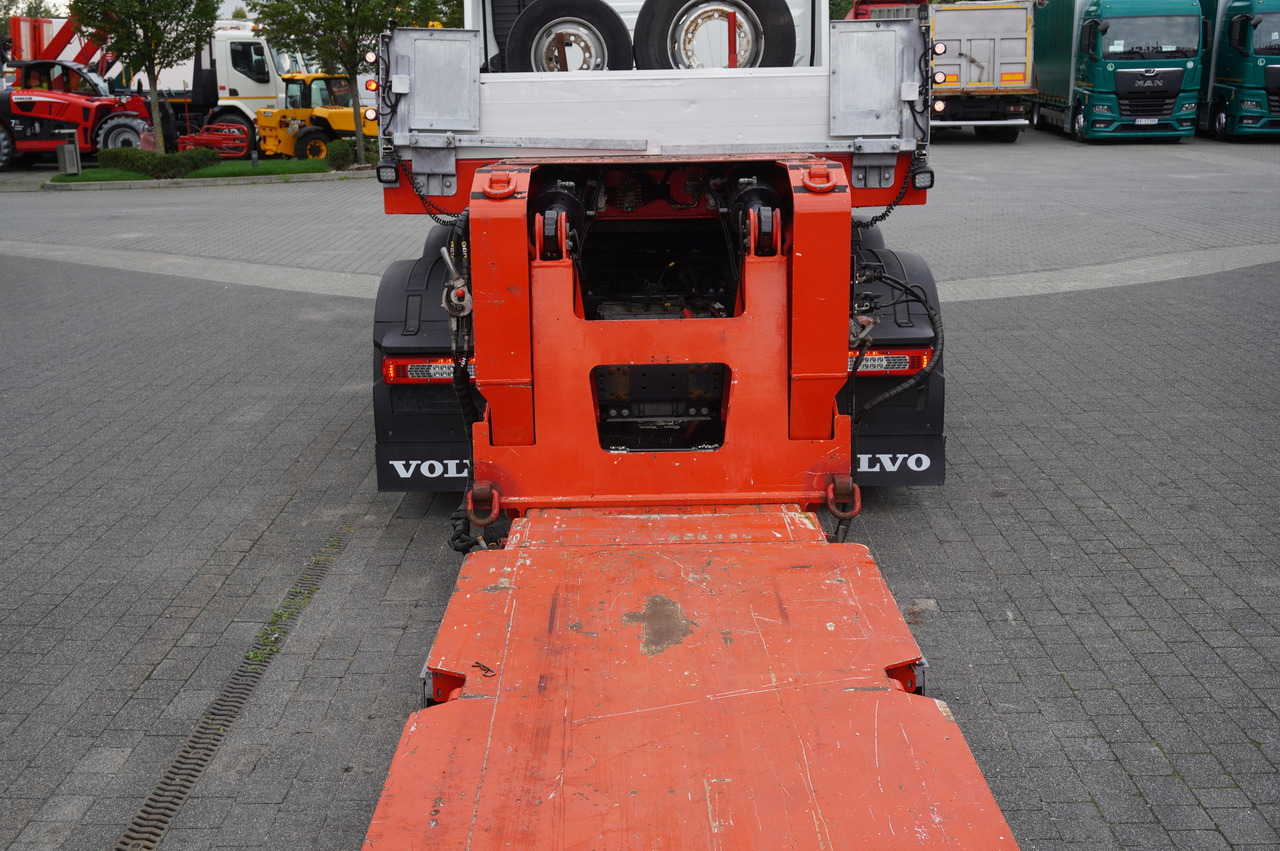 Low loader semi-trailer KÄSSBOHRER LB2 TIEF-BETT low loader semi-trailer / 16.5 m / Extendable semi-trailer / steered axles / 2 units: picture 21 Low loader semi-trailer KÄSSBOHRER LB2 TIEF-BETT low loader semi-trailer / 16.5 m / Extendable semi-trailer / steered axles / 2 units: picture 21