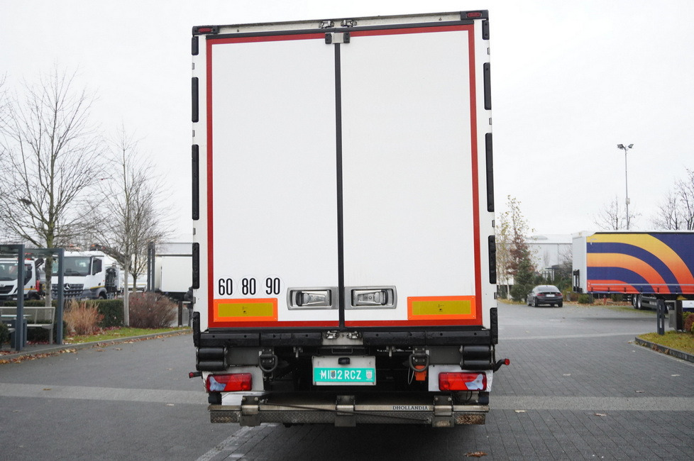 LAMBERET refrigerated semi-trailer / Carrier Vector 1550 unit - Refrigerator semi-trailer: picture 5 LAMBERET refrigerated semi-trailer / Carrier Vector 1550 unit - Refrigerator semi-trailer: picture 5