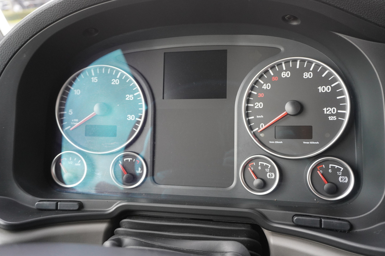 Refrigerator truck MAN TGL 12.190 / 14 EPAL Refrigerator / Carrier Xarios 500 / 3 units: picture 26