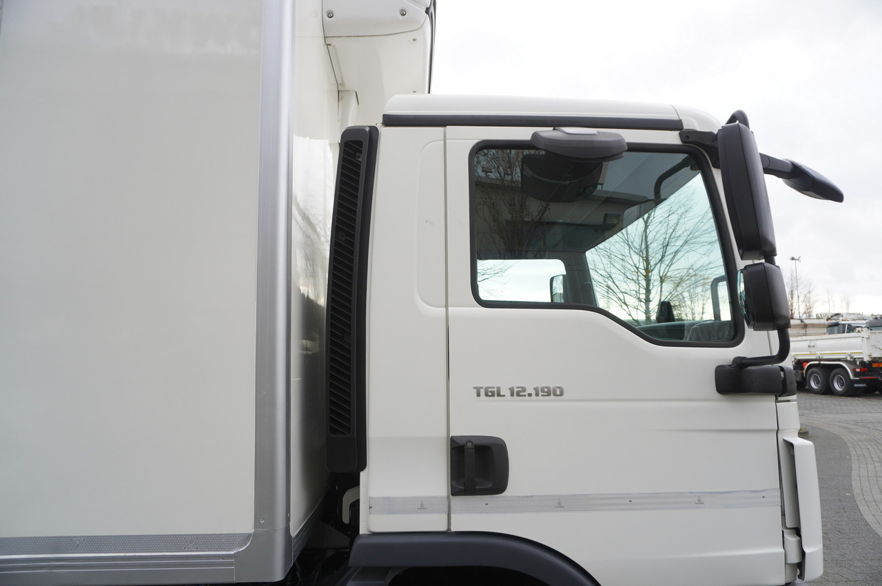 Refrigerator truck MAN TGL 12.190 / 14 EPAL Refrigerator / Carrier Xarios 500 / 3 units: picture 15