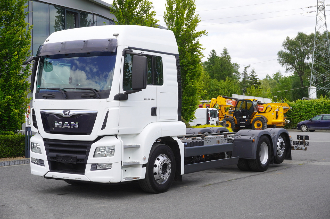 MAN TGS 26.420 / 7.5 m chassis / 14.5 t load cap. / Sleeping cab - Cab chassis truck: picture 1 MAN TGS 26.420 / 7.5 m chassis / 14.5 t load cap. / Sleeping cab - Cab chassis truck: picture 1