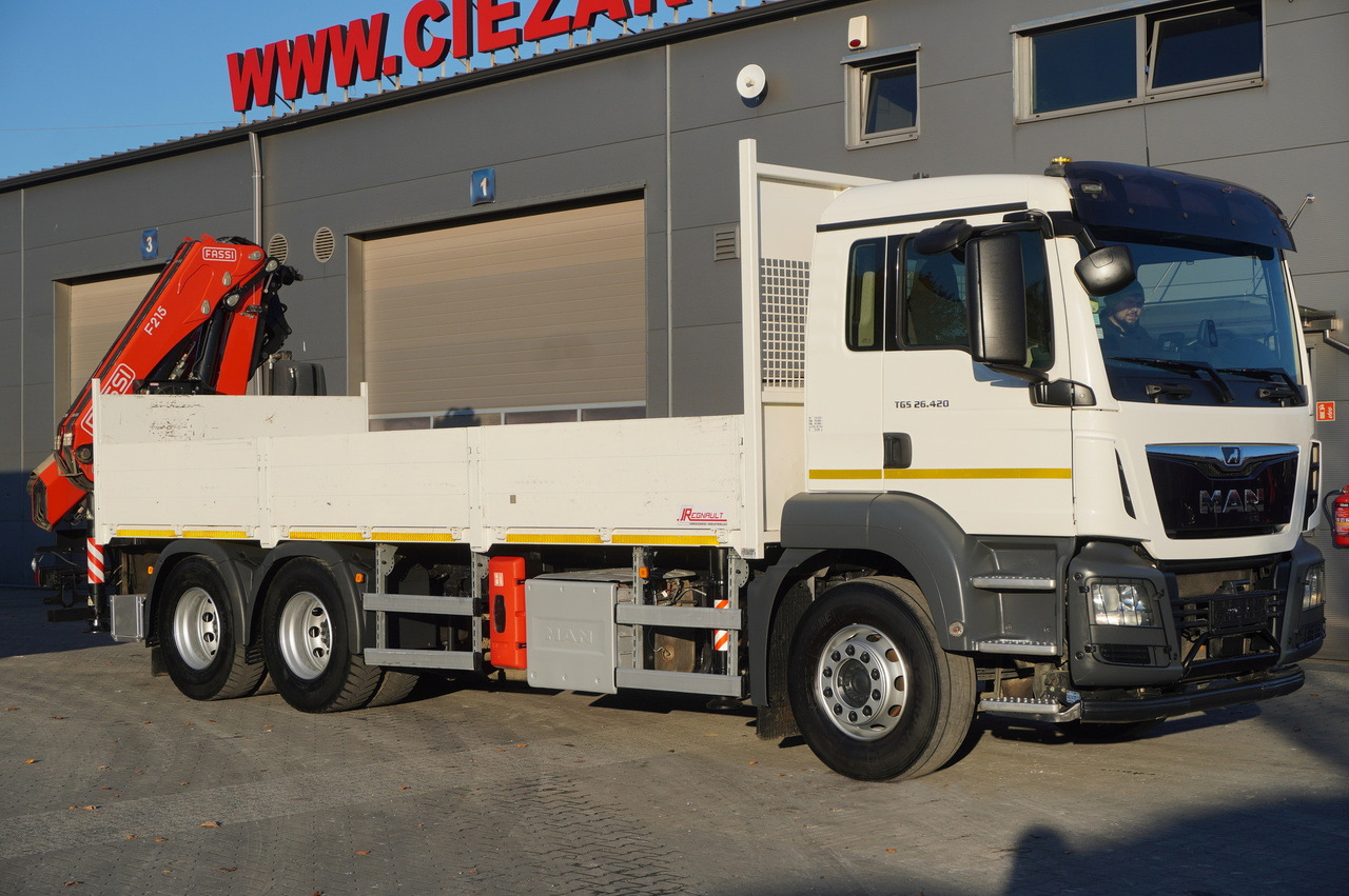 MAN TGS 26.420 E6 6x4 / Fassi F215A crane / 360 MTH! / 5.6 t capacity / 12.7 m reach / 120 tho. km! - Dropside/ Flatbed truck, Crane truck: picture 2 MAN TGS 26.420 E6 6x4 / Fassi F215A crane / 360 MTH! / 5.6 t capacity / 12.7 m reach / 120 tho. km! - Dropside/ Flatbed truck, Crane truck: picture 2