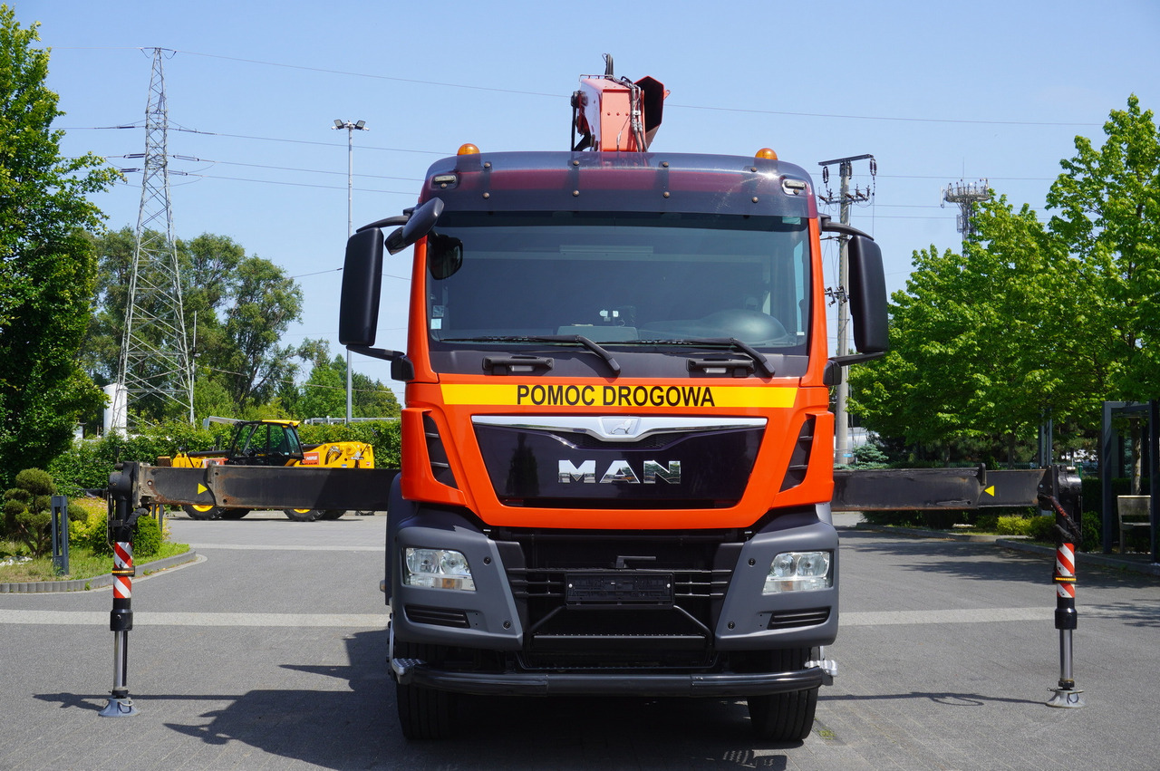 Tow truck MAN TGS 35.360 E6 8x2 / FASSI F235 crane / 6.5 T cap. / 8.3 m reach: picture 14