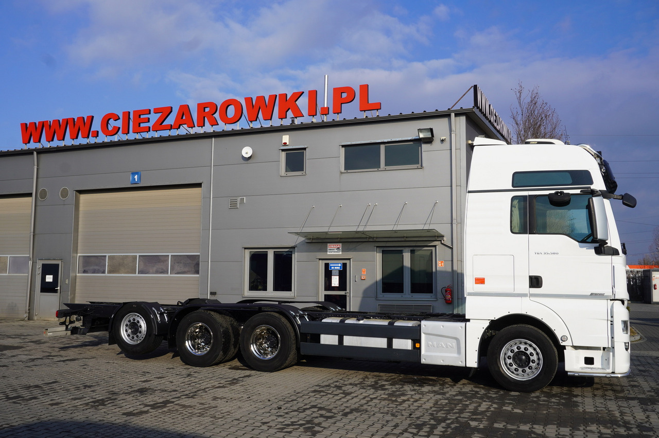 MAN TGX 35.580 E6 8x4/4 - 8.8m chassis frame - Cab chassis truck: picture 4 MAN TGX 35.580 E6 8x4/4 - 8.8m chassis frame - Cab chassis truck: picture 4