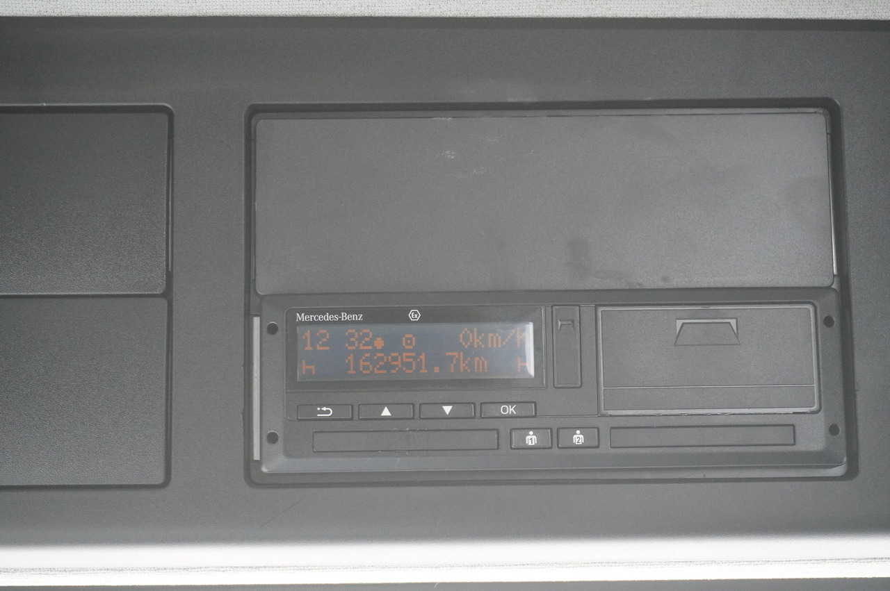 Refrigerator truck MERCEDES-BENZ 2543 / NEW Lamberet refrigerator/ 160 tho. km / steered 3rd axle: picture 26