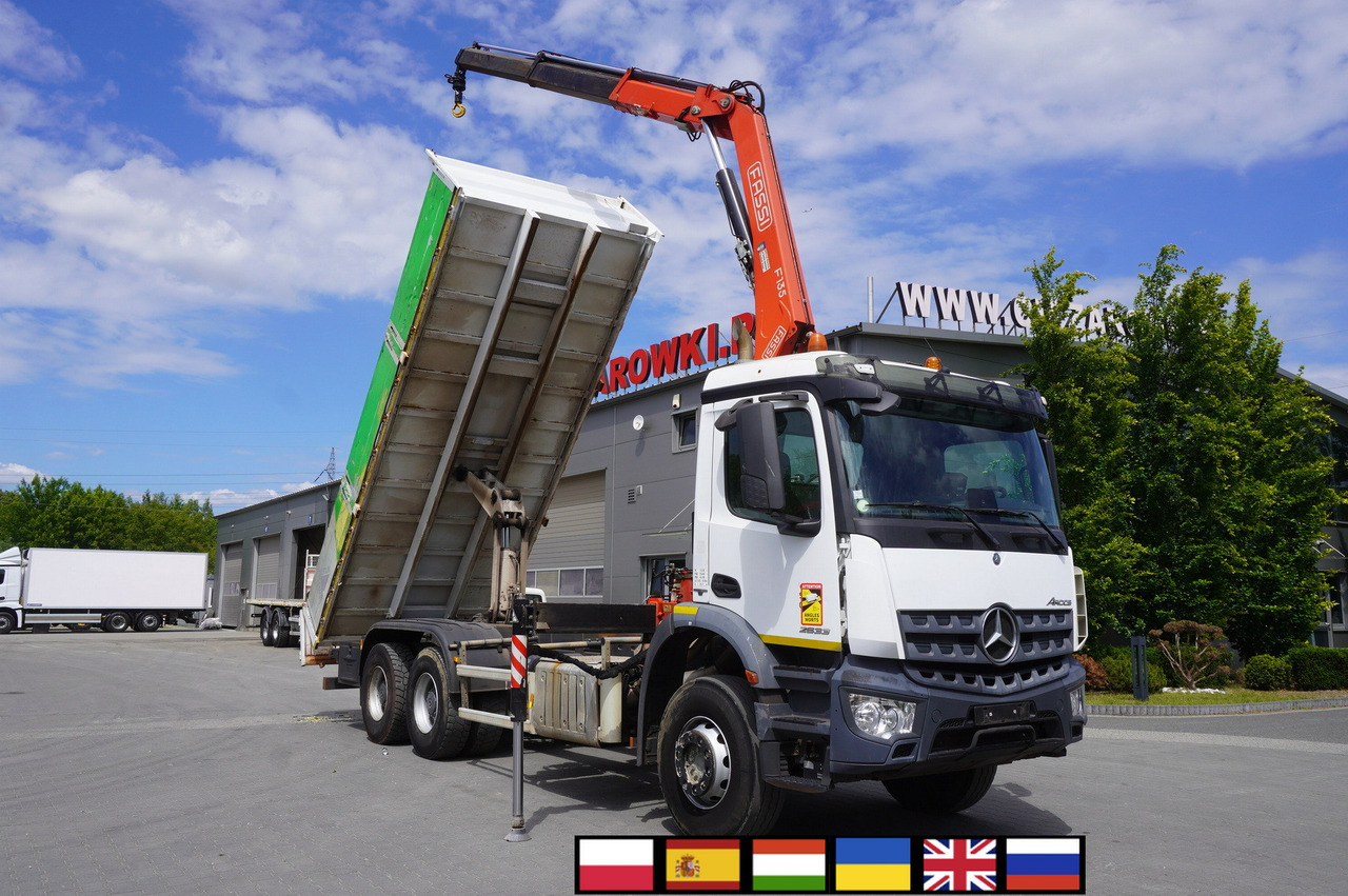 MERCEDES-BENZ AROCS 2633 6x4 / 5.5 T crane FASSI F135 / Tipper 15 EPAL - Crane truck: picture 1 MERCEDES-BENZ AROCS 2633 6x4 / 5.5 T crane FASSI F135 / Tipper 15 EPAL - Crane truck: picture 1