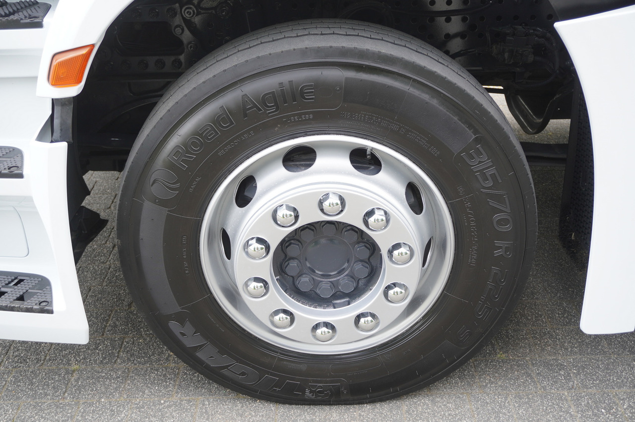 Refrigerator truck MERCEDES-BENZ Actros 1824 / Refrigerator 22 EPAL / Carrier Supra 850 / Sleeping cabin: picture 18