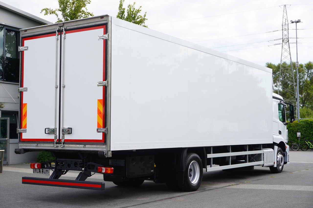 Lease a MERCEDES-BENZ Actros 1824 / Refrigerator 22 EPAL / Carrier Supra 850 / Sleeping cabin MERCEDES-BENZ Actros 1824 / Refrigerator 22 EPAL / Carrier Supra 850 / Sleeping cabin: picture 6 Lease a MERCEDES-BENZ Actros 1824 / Refrigerator 22 EPAL / Carrier Supra 850 / Sleeping cabin MERCEDES-BENZ Actros 1824 / Refrigerator 22 EPAL / Carrier Supra 850 / Sleeping cabin: picture 6