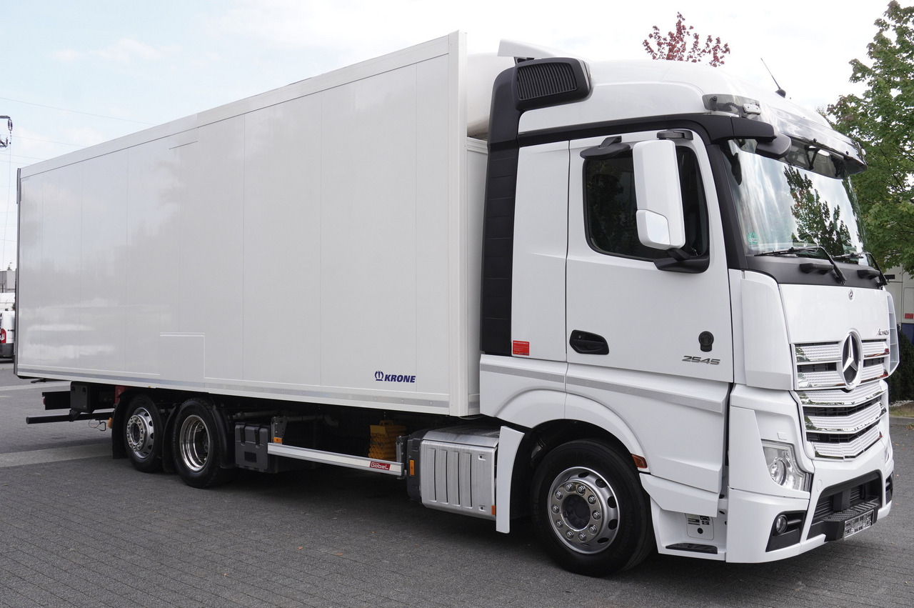 MERCEDES-BENZ Actros 2545 MP5 6×2 E6 / KRONE REFRIGERATOR 40 pallets Bitemperature Doppelstock / high 2.7m - Refrigerator truck: picture 2 MERCEDES-BENZ Actros 2545 MP5 6×2 E6 / KRONE REFRIGERATOR 40 pallets Bitemperature Doppelstock / high 2.7m - Refrigerator truck: picture 2