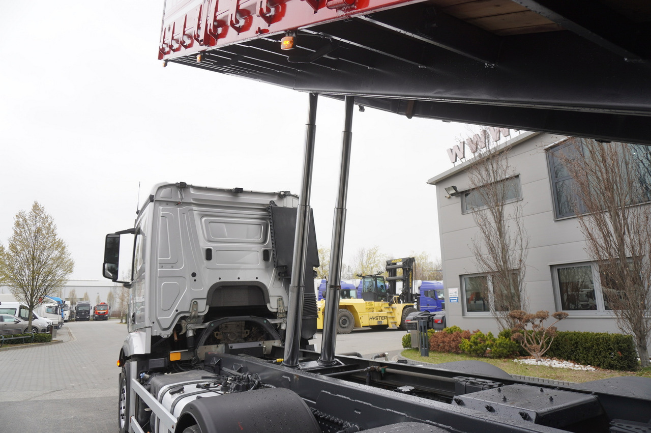 Lease a MERCEDES-BENZ Actros 3563 8x4 / Tipper for grain 20 t load capacity MERCEDES-BENZ Actros 3563 8x4 / Tipper for grain 20 t load capacity: picture 17 Lease a MERCEDES-BENZ Actros 3563 8x4 / Tipper for grain 20 t load capacity MERCEDES-BENZ Actros 3563 8x4 / Tipper for grain 20 t load capacity: picture 17