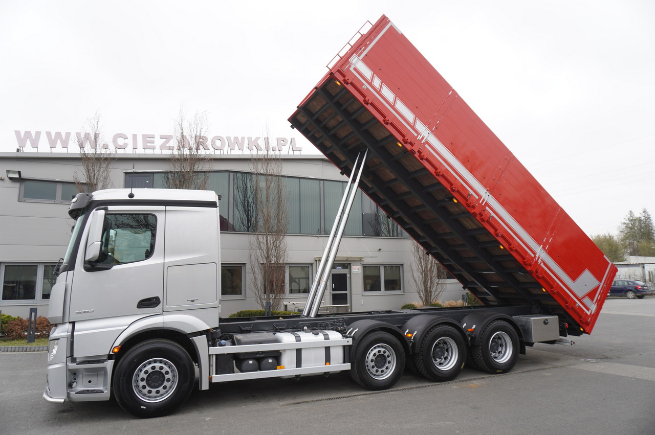 MERCEDES-BENZ Actros 3563 8x4 / Tipper for grain 20 t load capacity - Dropside/ Flatbed truck: picture 4 MERCEDES-BENZ Actros 3563 8x4 / Tipper for grain 20 t load capacity - Dropside/ Flatbed truck: picture 4