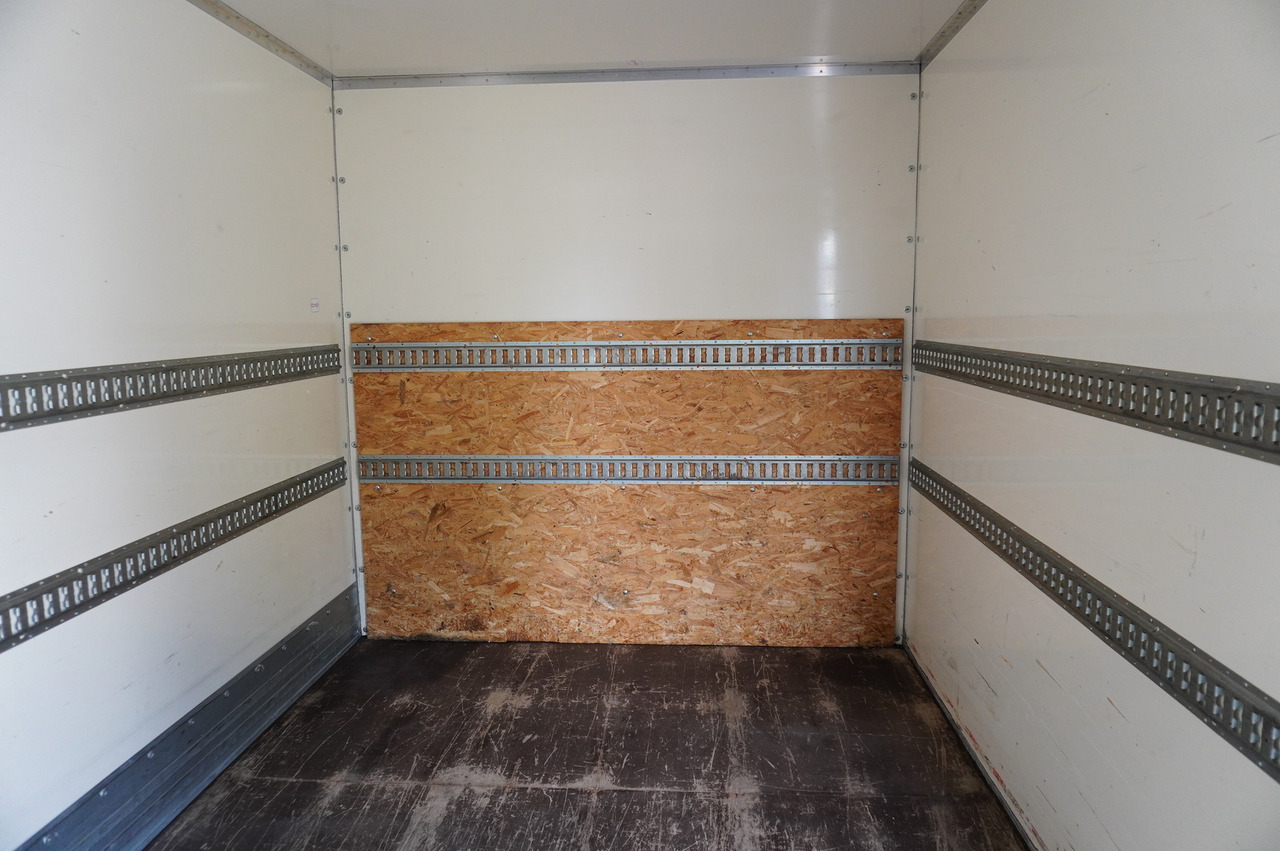 Box truck MERCEDES-BENZ Atego 1318 E6 / 20 pallet container / lift / 90 thousand km !!!: picture 9
