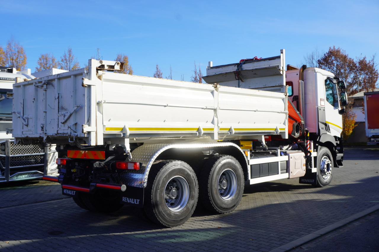 RENAULT C380 E6 6×4 / HDS Fassi F135 2700 MTH / Range 8 m / 5.6 t lifting capacity / 3-side tipper / Bortmatic - Crane truck: picture 4 RENAULT C380 E6 6×4 / HDS Fassi F135 2700 MTH / Range 8 m / 5.6 t lifting capacity / 3-side tipper / Bortmatic - Crane truck: picture 4