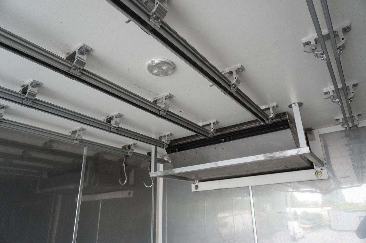 Lease a RENAULT D13 / 140 tho km !!! / Meat hook refrigerator / Thermoking T800R / 2 units RENAULT D13 / 140 tho km !!! / Meat hook refrigerator / Thermoking T800R / 2 units: picture 13 Lease a RENAULT D13 / 140 tho km !!! / Meat hook refrigerator / Thermoking T800R / 2 units RENAULT D13 / 140 tho km !!! / Meat hook refrigerator / Thermoking T800R / 2 units: picture 13