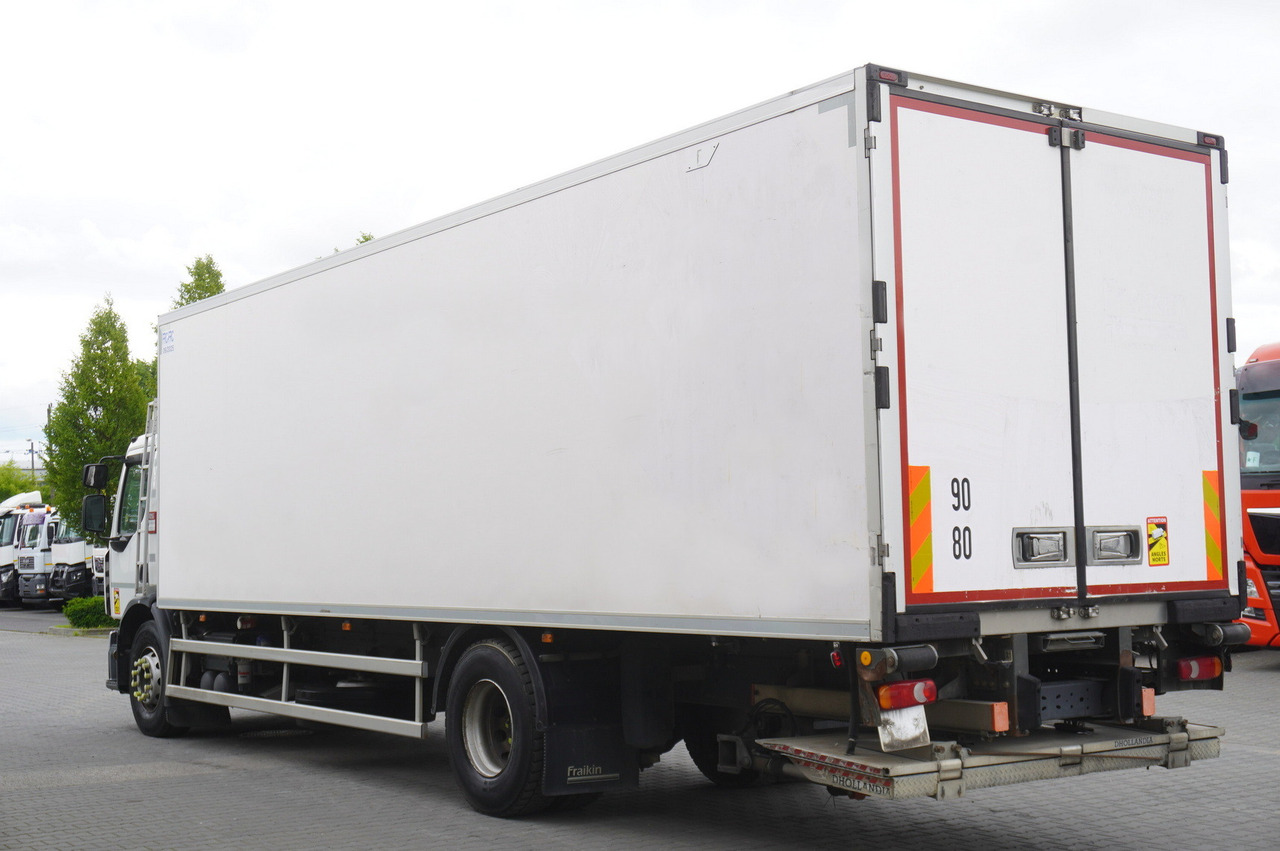 RENAULT D19 Wide / Lamberet 22 EPAL Multitemperature / Carrier Supra 1250 MT - Refrigerator truck: picture 5 RENAULT D19 Wide / Lamberet 22 EPAL Multitemperature / Carrier Supra 1250 MT - Refrigerator truck: picture 5