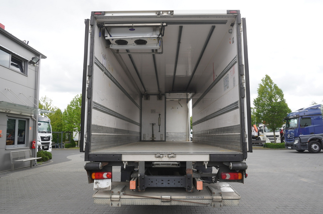 RENAULT D19 Wide / Lamberet 22 EPAL Multitemperature / Carrier Supra 1250 MT - Refrigerator truck: picture 4 RENAULT D19 Wide / Lamberet 22 EPAL Multitemperature / Carrier Supra 1250 MT - Refrigerator truck: picture 4