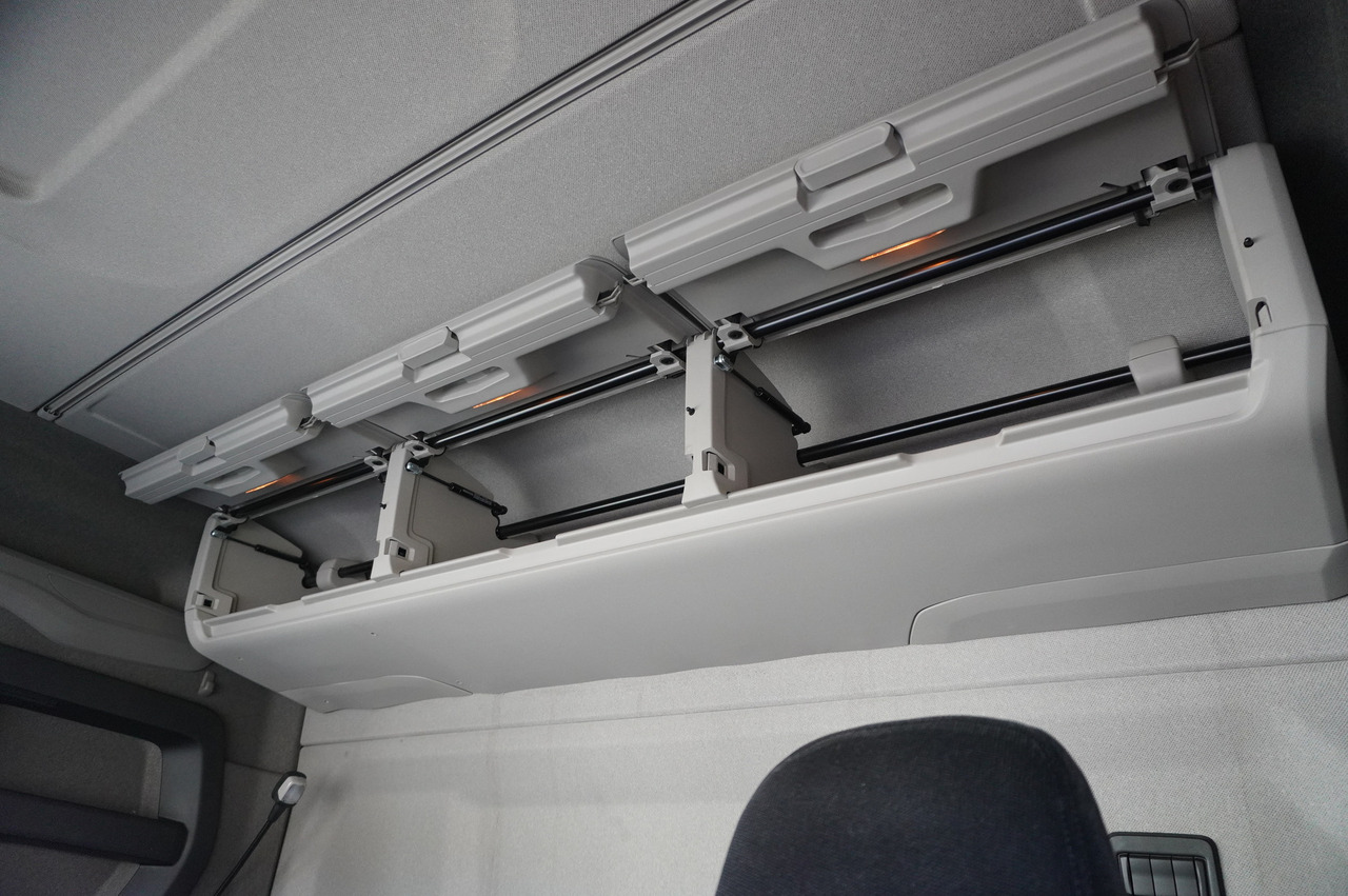 Refrigerator truck SCANIA R500 E6 6x2 / Lecapitaine 21 EPAL refrigerator / Carrier Supra 1150 / 2021 / steered axle: picture 24