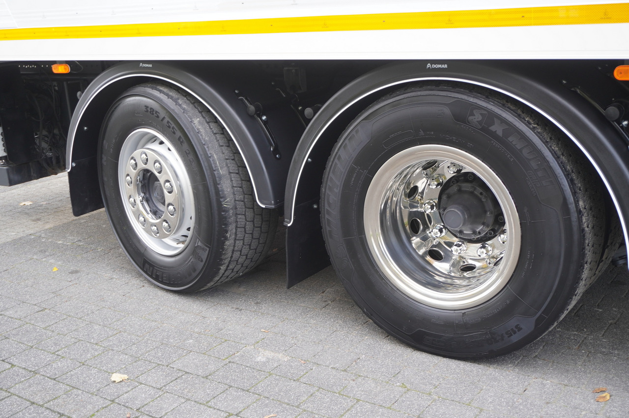 Refrigerator truck SCANIA R500 E6 6x2 / Lecapitaine 21 EPAL refrigerator / Carrier Supra 1150 / 2021 / steered axle: picture 13