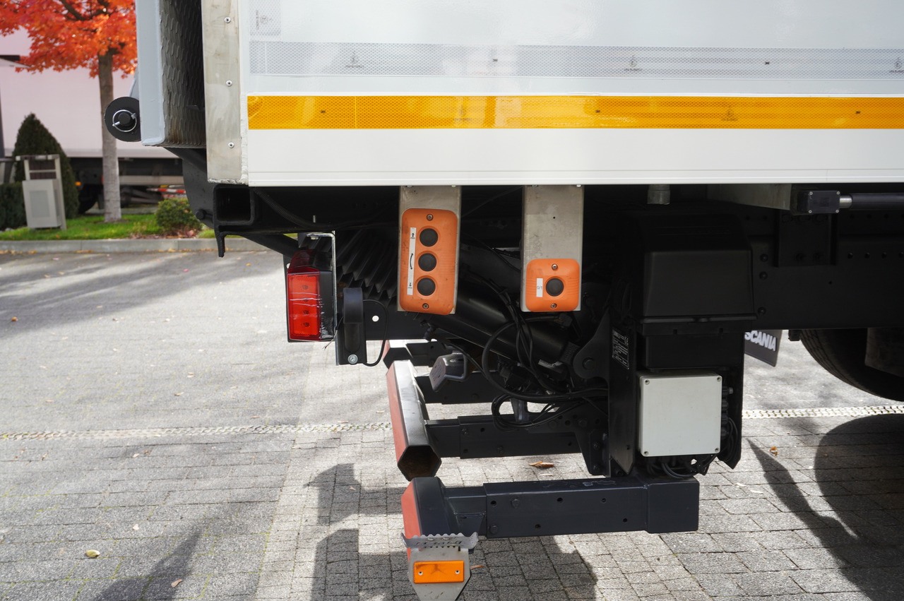 Refrigerator truck SCANIA R500 E6 6x2 / Lecapitaine 21 EPAL refrigerator / Carrier Supra 1150 / 2021 / steered axle: picture 11