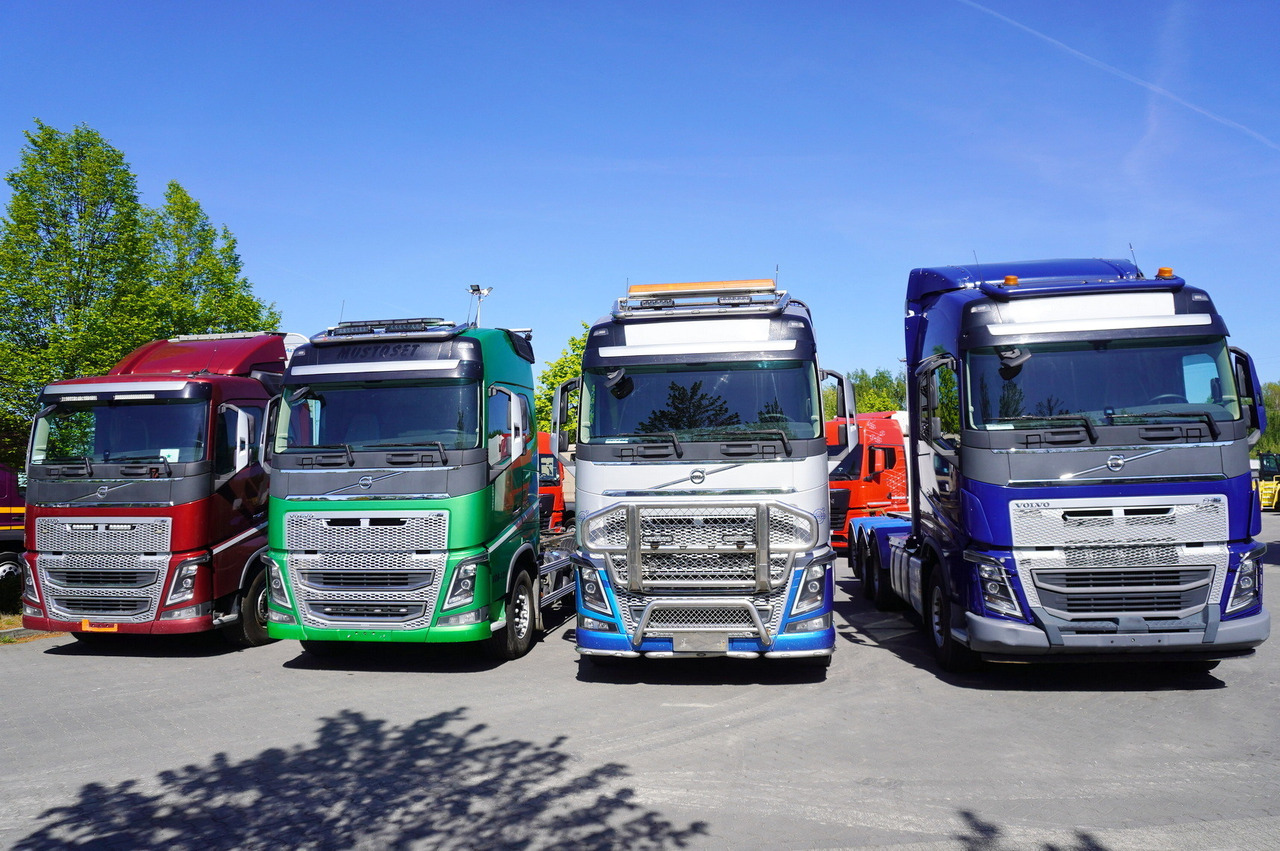 VOLVO FH16 750 / 750 HP! / chassis / 4 units 8x4 - Timber truck: picture 2 VOLVO FH16 750 / 750 HP! / chassis / 4 units 8x4 - Timber truck: picture 2