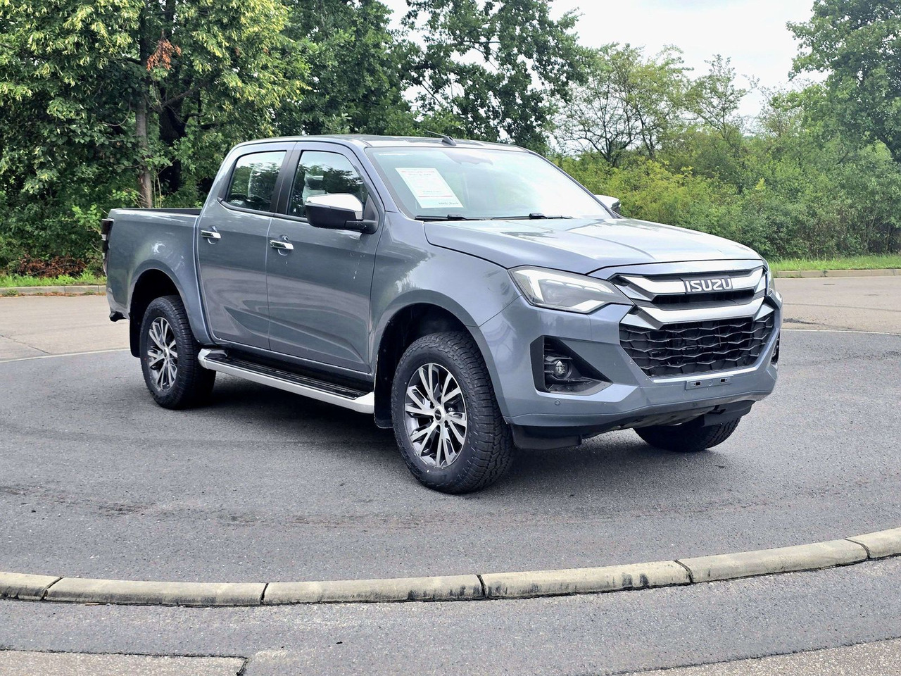 Isuzu D-Max 25er LSE mit Ladeflächenausspritzung - SUV: picture 2 Isuzu D-Max 25er LSE mit Ladeflächenausspritzung - SUV: picture 2