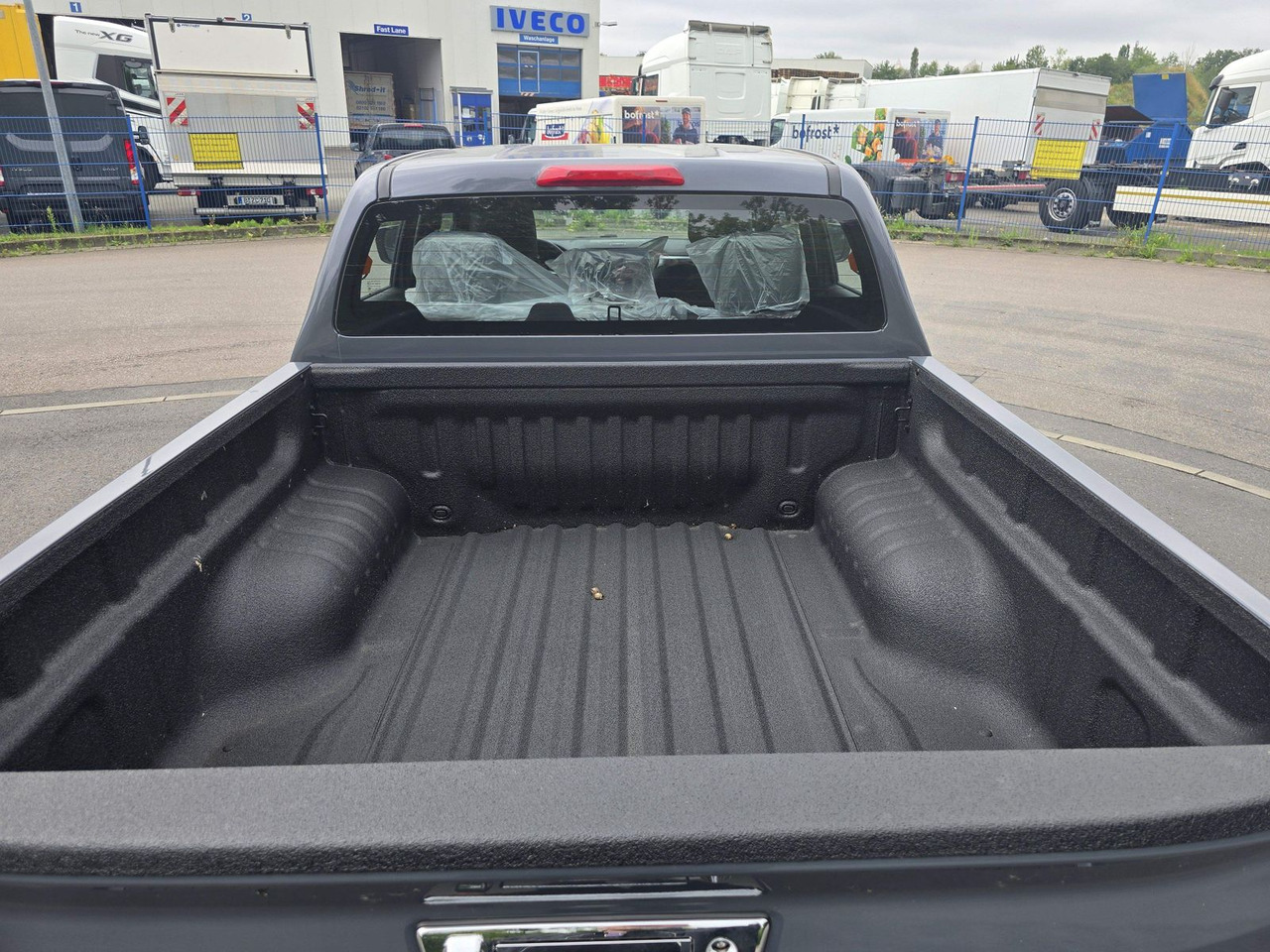 Isuzu D-Max 25er LSE mit Ladeflächenausspritzung - SUV: picture 5 Isuzu D-Max 25er LSE mit Ladeflächenausspritzung - SUV: picture 5