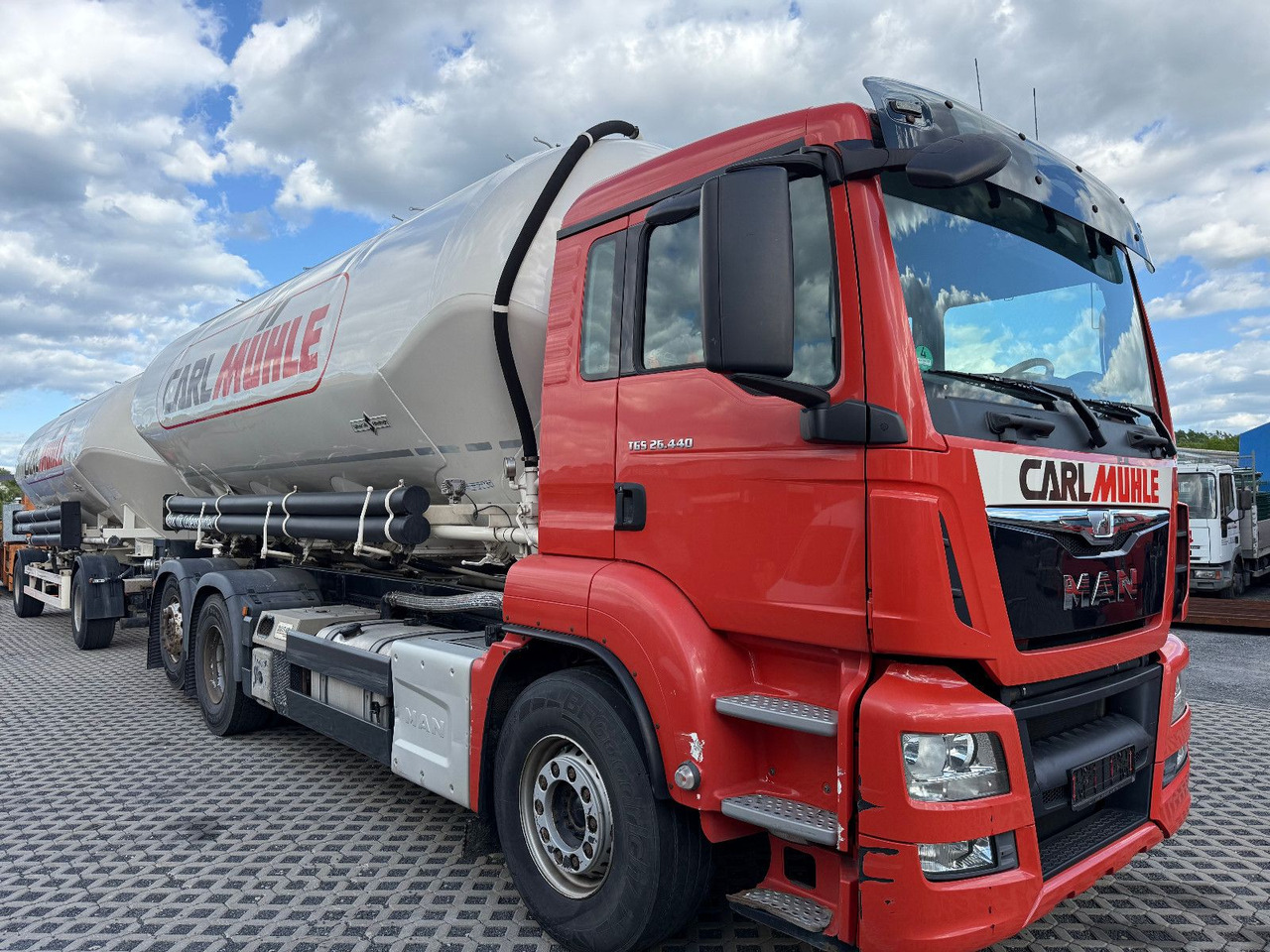 MAN TGS 26,440 Silo 31m³ Getreide Staub Rieselgüter - Vacuum truck: picture 3 MAN TGS 26,440 Silo 31m³ Getreide Staub Rieselgüter - Vacuum truck: picture 3