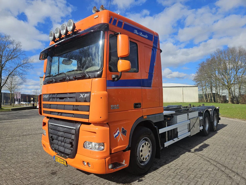 DAF XF 105 410 | 6X2 | Manual | Euro 5 | 10 Tyres - Cab chassis truck: picture 1 DAF XF 105 410 | 6X2 | Manual | Euro 5 | 10 Tyres - Cab chassis truck: picture 1