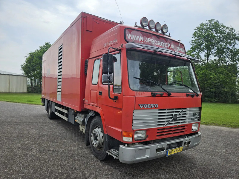 Volvo FL 10 - Box truck: picture 2 Volvo FL 10 - Box truck: picture 2