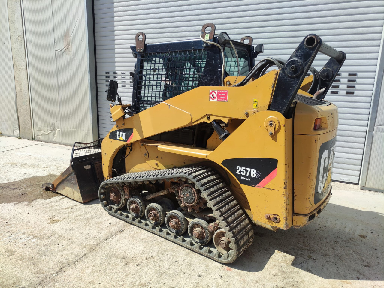 CATERPILLAR 257B2 - Compact track loader: picture 2 CATERPILLAR 257B2 - Compact track loader: picture 2