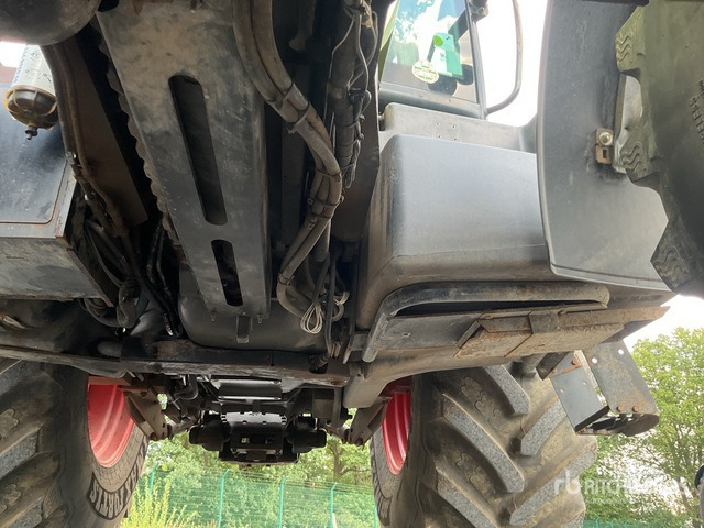 2010 Claas Axion 840 CMatic 4WD Tractor - Farm tractor: picture 3 2010 Claas Axion 840 CMatic 4WD Tractor - Farm tractor: picture 3