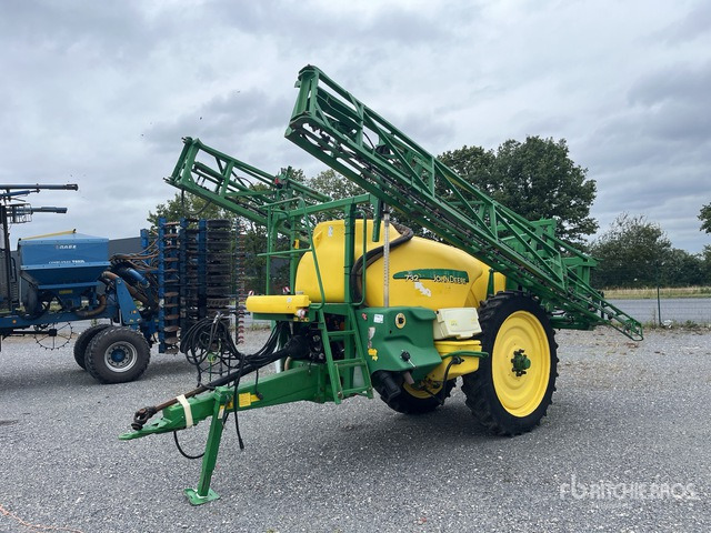 2011 John Deere 732 24 m Pull-Type Sprayer - Trailed sprayer: picture 2 2011 John Deere 732 24 m Pull-Type Sprayer - Trailed sprayer: picture 2