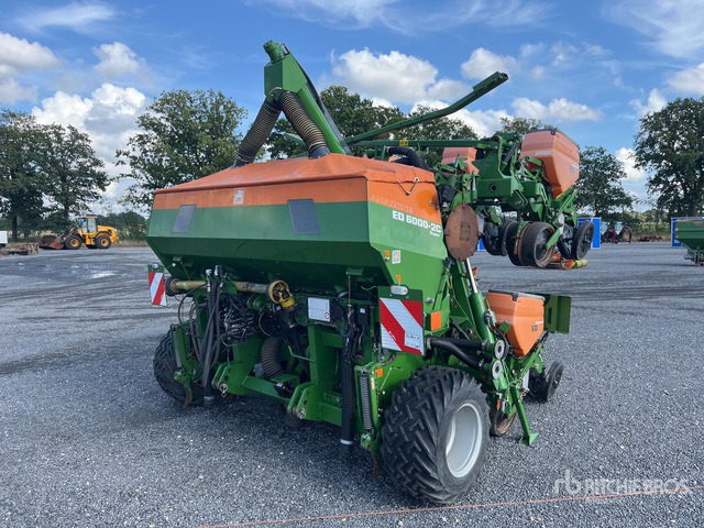 2015 Amazone ED 6000-2C Super Section Control 8 Row Planter - Precision sowing machine: picture 1 2015 Amazone ED 6000-2C Super Section Control 8 Row Planter - Precision sowing machine: picture 1