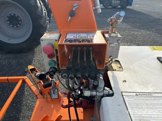 Trailer mounted boom lift 2018 Nifty-Lift NL120T Telescopic Boom Lift: picture 6