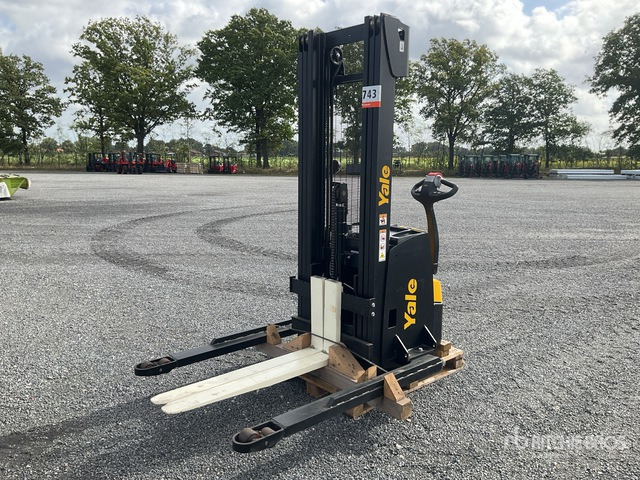2023 Yale MS16 Walk Behind (Unused) Electric Stacker - Stacker: picture 2 2023 Yale MS16 Walk Behind (Unused) Electric Stacker - Stacker: picture 2