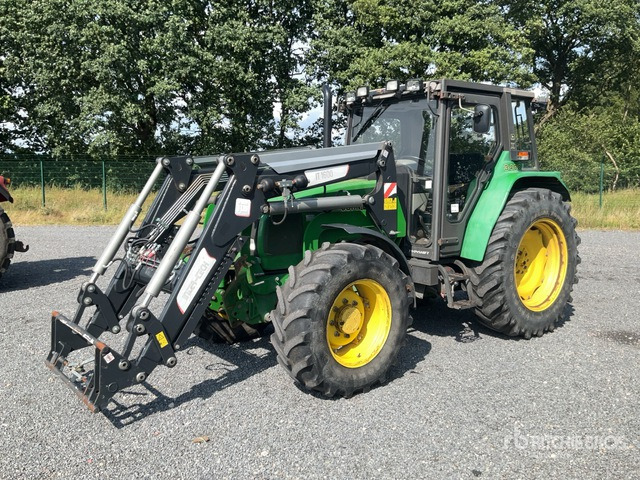 John Deere 3400 4WD Tractor - Farm tractor: picture 2 John Deere 3400 4WD Tractor - Farm tractor: picture 2