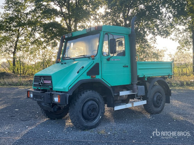 1998 Mercedes-Benz U90 4x4 Utility Truck - Municipal/ Special vehicle, Dropside/ Flatbed truck: picture 1 1998 Mercedes-Benz U90 4x4 Utility Truck - Municipal/ Special vehicle, Dropside/ Flatbed truck: picture 1