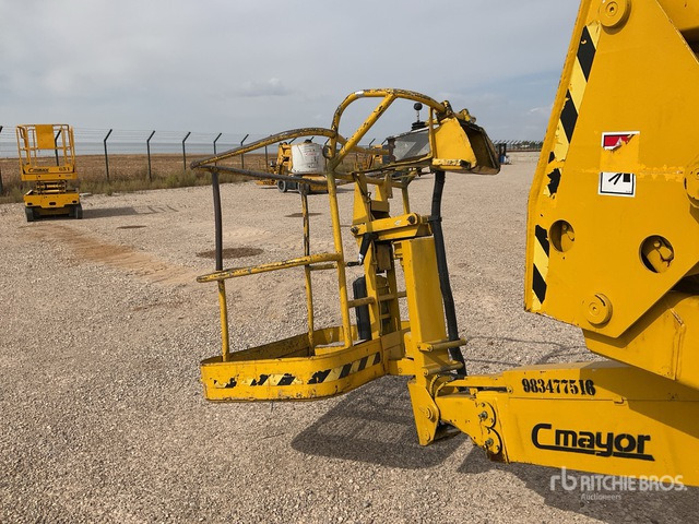 1999 Haulotte HA15I 2WD Electric Articulating Boom Lift - Articulated boom: picture 5 1999 Haulotte HA15I 2WD Electric Articulating Boom Lift - Articulated boom: picture 5