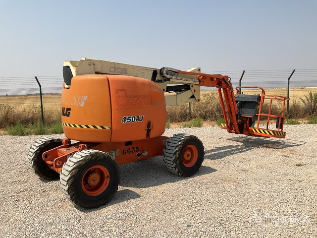 1999 JLG 450AJ 4WD Diesel Articulating Boom Lift - Articulated boom: picture 3 1999 JLG 450AJ 4WD Diesel Articulating Boom Lift - Articulated boom: picture 3