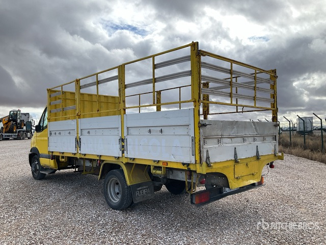 2000 Renault Mascott 4x2 Flatbed Truck - Dropside/ Flatbed truck: picture 2 2000 Renault Mascott 4x2 Flatbed Truck - Dropside/ Flatbed truck: picture 2