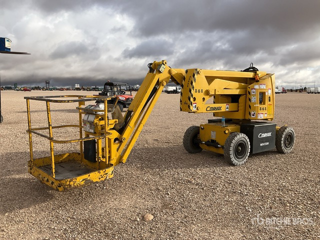 2006 Haulotte HA12IP 2WD Electric Articulating Boom Lift - Articulated boom: picture 3 2006 Haulotte HA12IP 2WD Electric Articulating Boom Lift - Articulated boom: picture 3