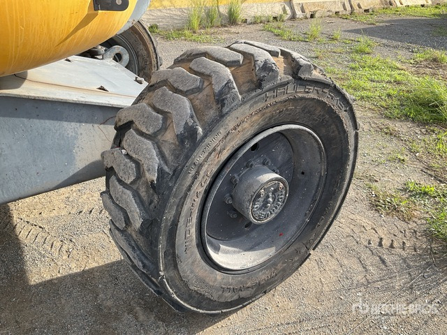 2007 Haulotte HA16PXNT 4WD Diesel Articulating Boom Lift - Articulated boom: picture 5 2007 Haulotte HA16PXNT 4WD Diesel Articulating Boom Lift - Articulated boom: picture 5